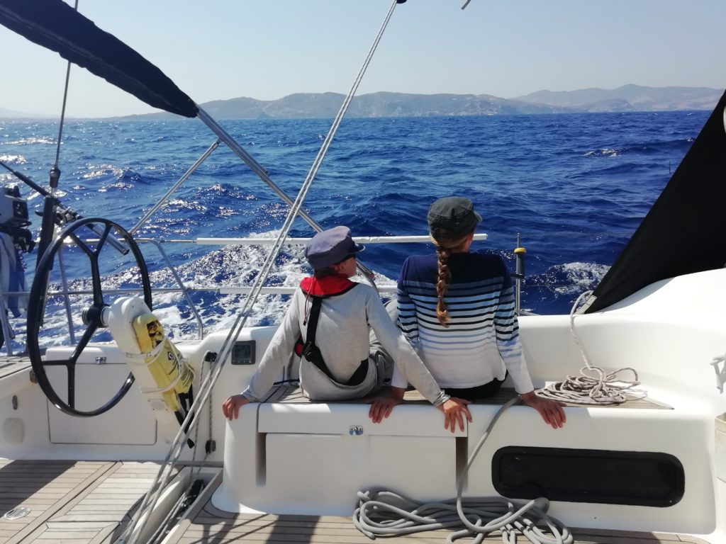 Skipper à la barre